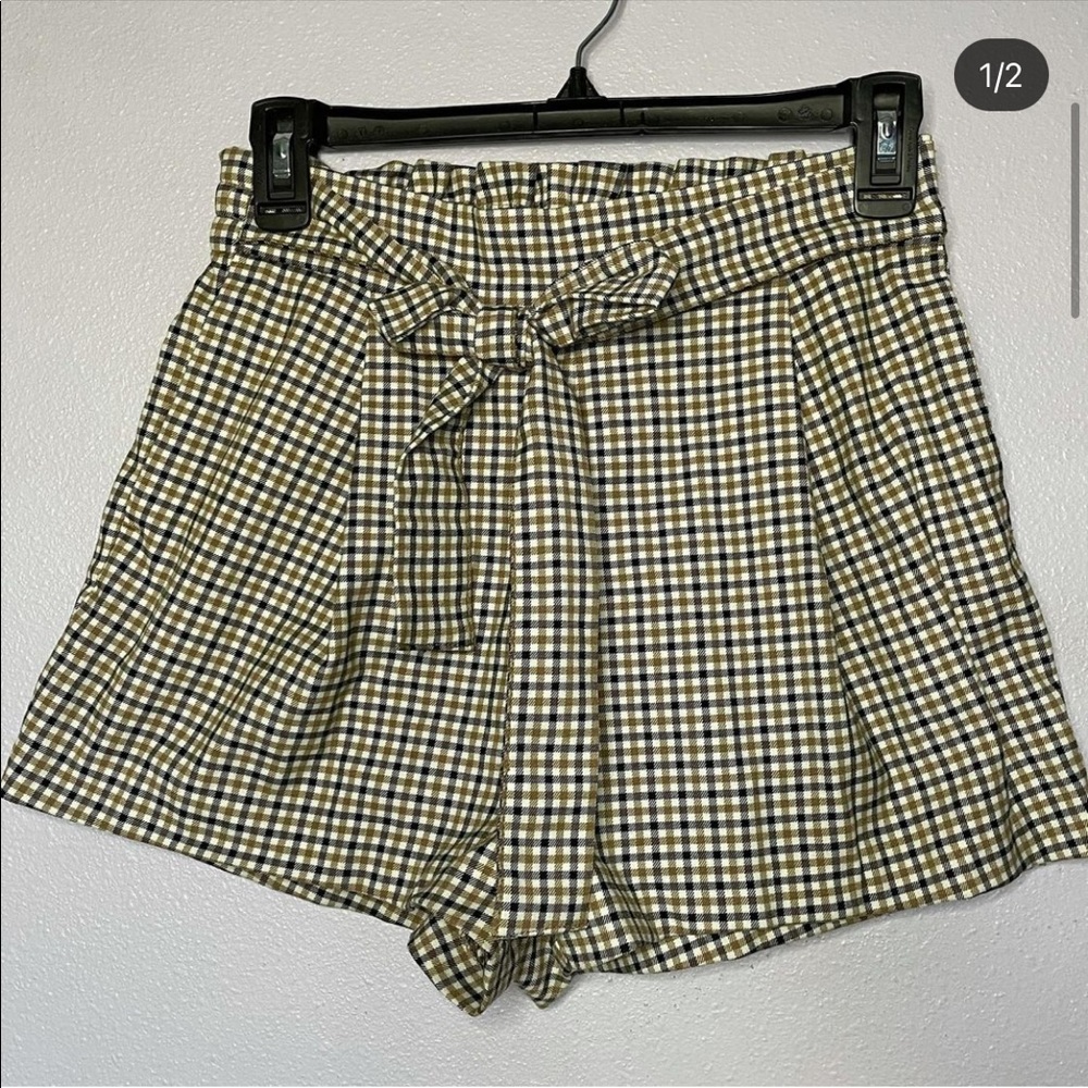 Scrunchie high waisted shorts